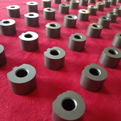Customized Size Silicon Carbide Sliding Bearing With 1650℃ Max Temperature And Corrosion Resistance For Gear Pumps